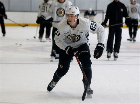 Bruins’ hopeful Mason Lohrei aiming to be in Boston in October